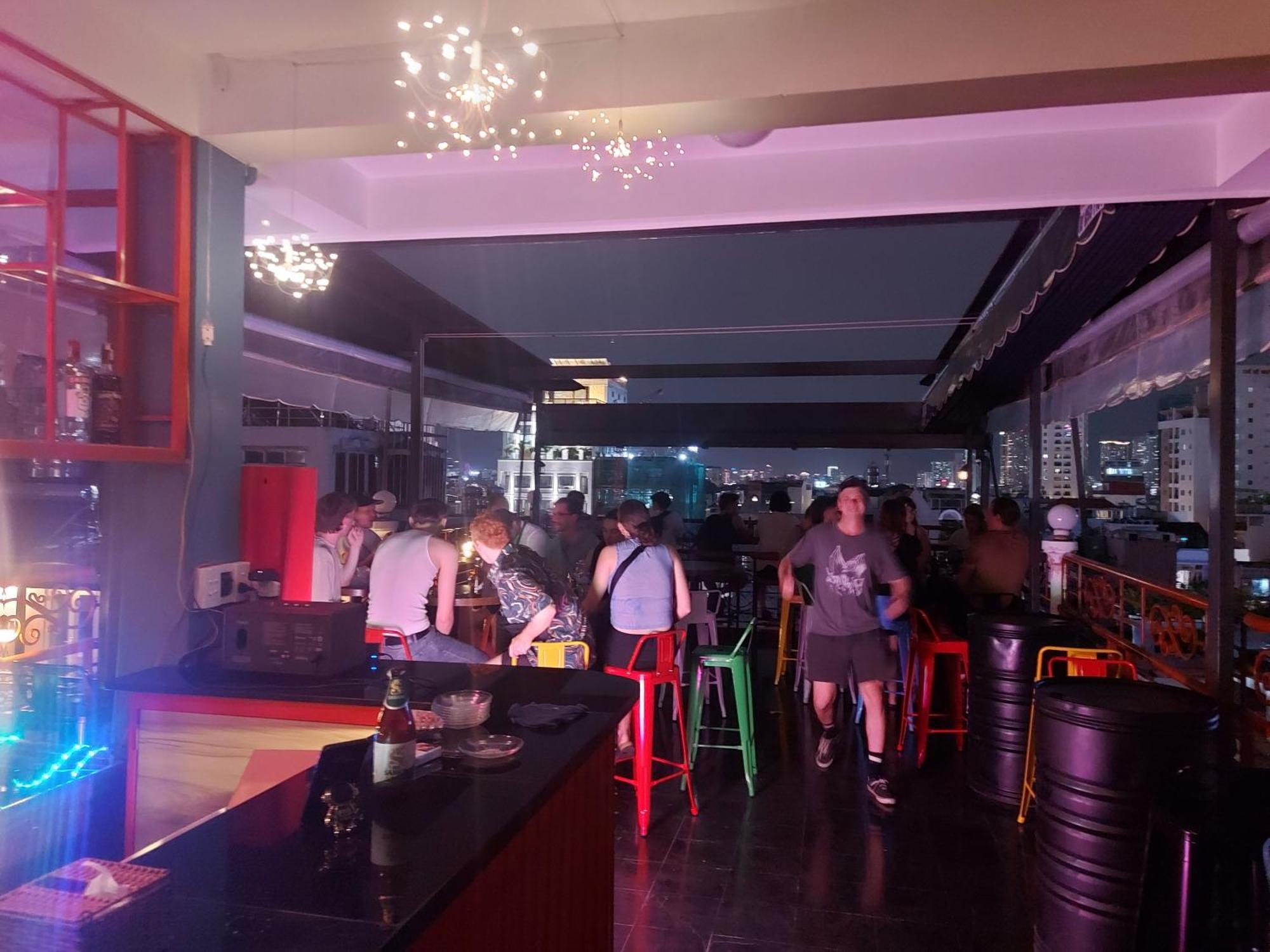Saigon Rooftops Hostel Ho Chi Minh City Exterior photo