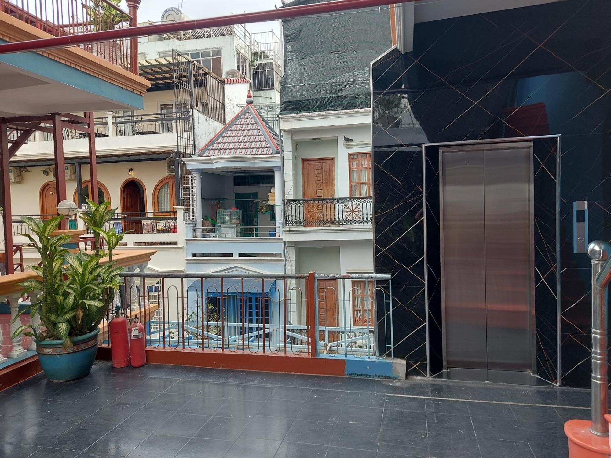 Saigon Rooftops Hostel Ho Chi Minh City Exterior photo